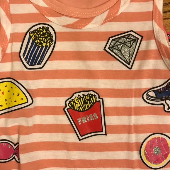 NWT 🍦Treats Top 🍿PRICE IS FIRM 🎉 - Picture 4 of 6